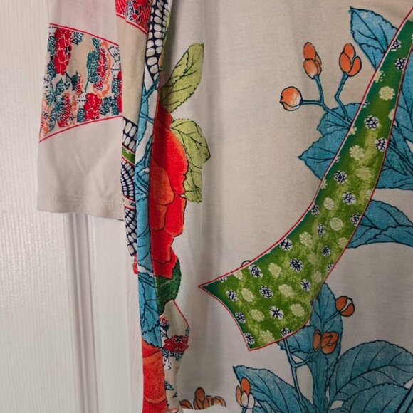 Chico's floral oriental print 3/4 sleeve top Size 2P/LP - Picture 3 of 5